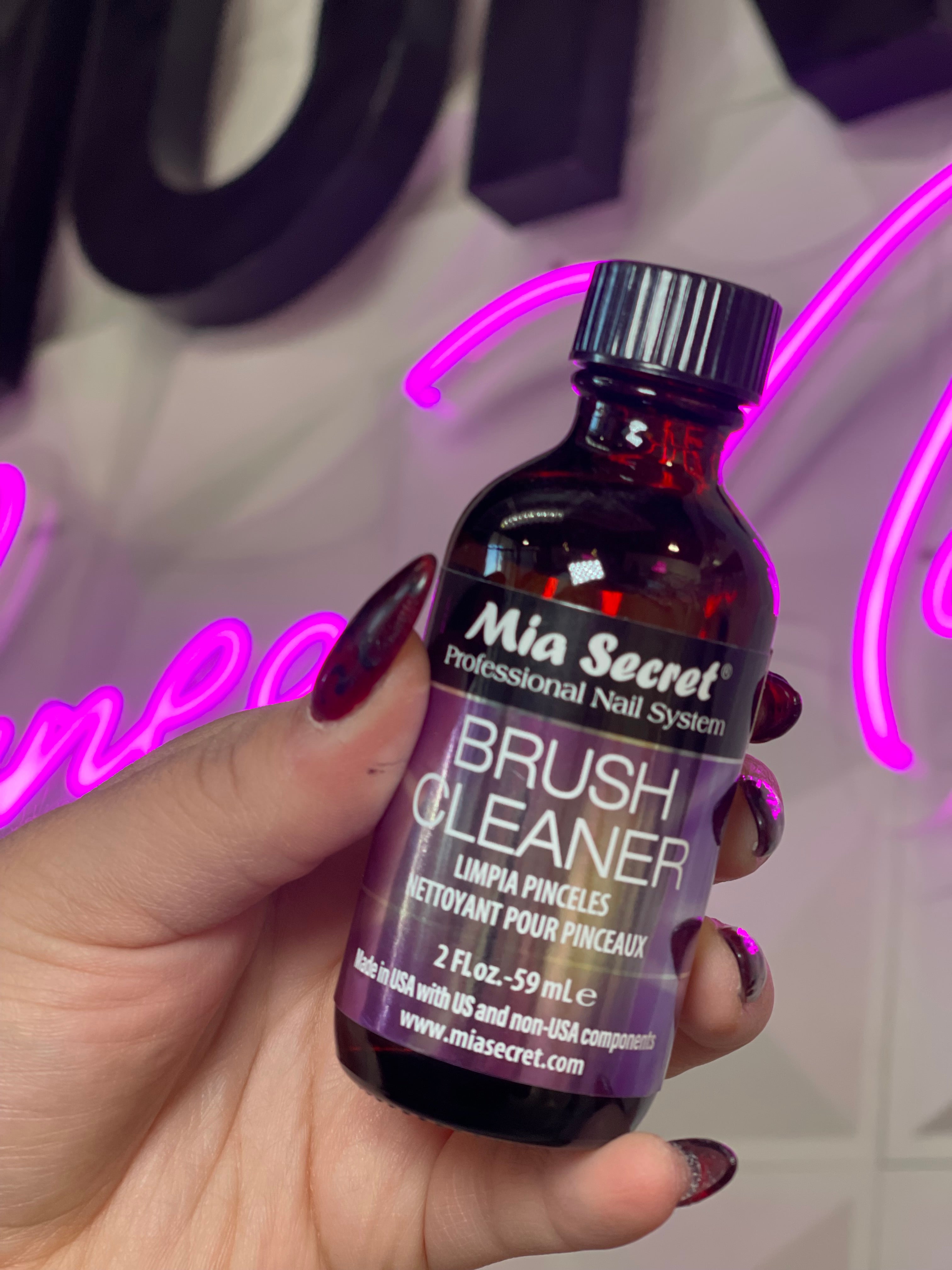 Mia Secret brush cleaner
