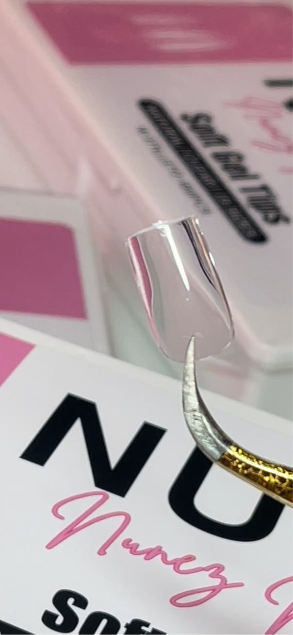 NUNA soft gel short square tips