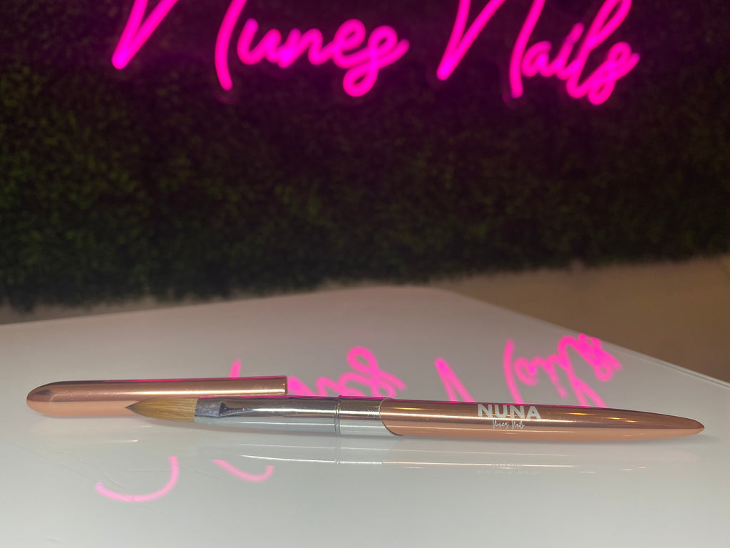 NUNA #14 Acrylic Brush